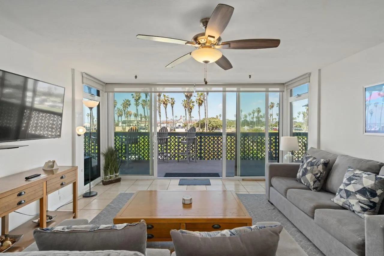 Belmont Ocean Views - Massive Private Deck, Grill & Parking * San Diego