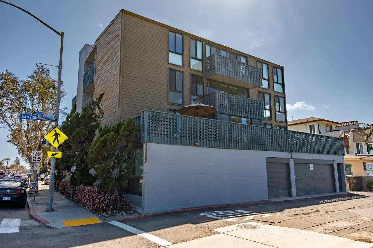 Belmont Ocean Views - Massive Private Deck, Grill & Parking Casa vacanze San Diego