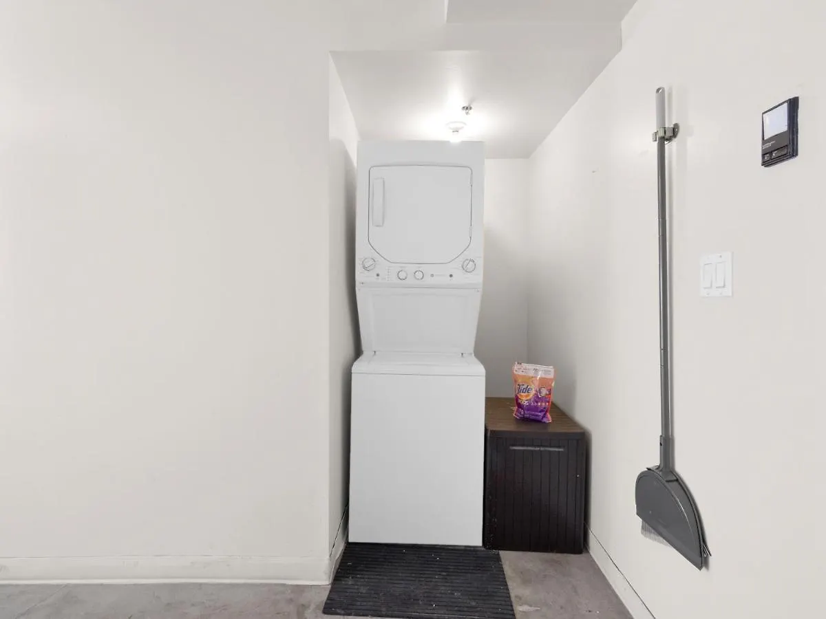 Kennebeck Oasis - Private Patio, Steps 2 & Ac Dom wakacyjny *