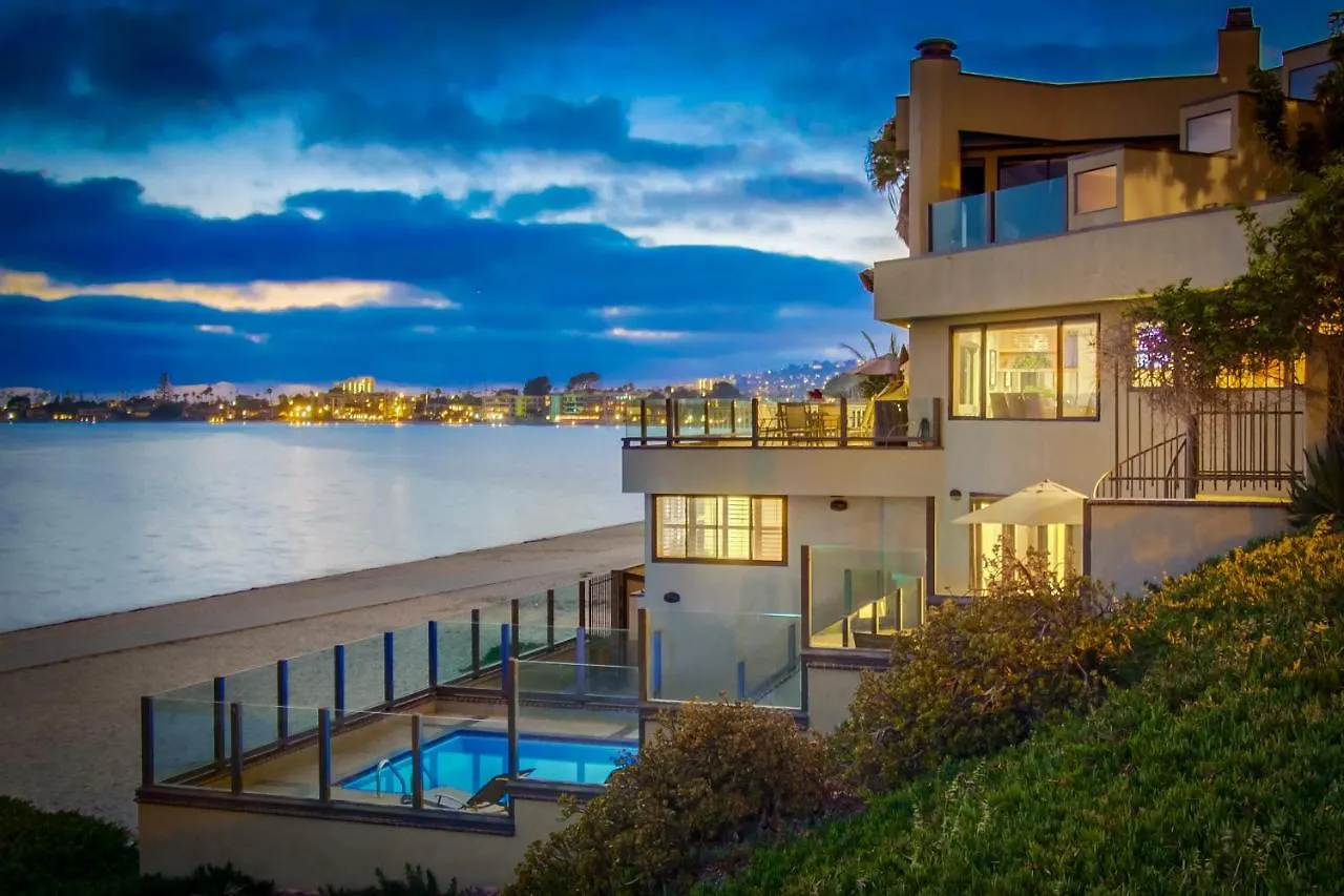 Holiday home Mission Bay Dreams - W Bay Access, Parking, Pool & *