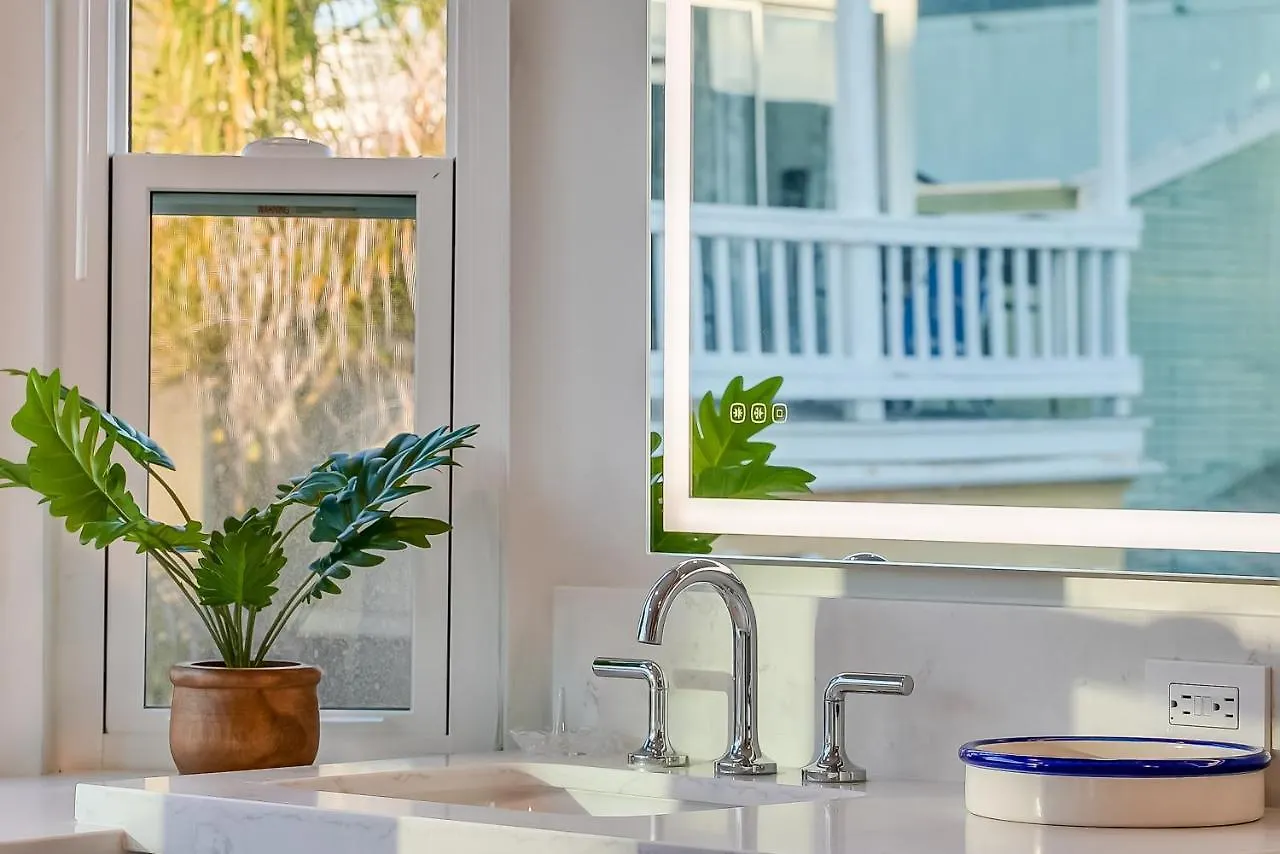 Casa vacanze Beautiful - Ocean View, Ac & Patio