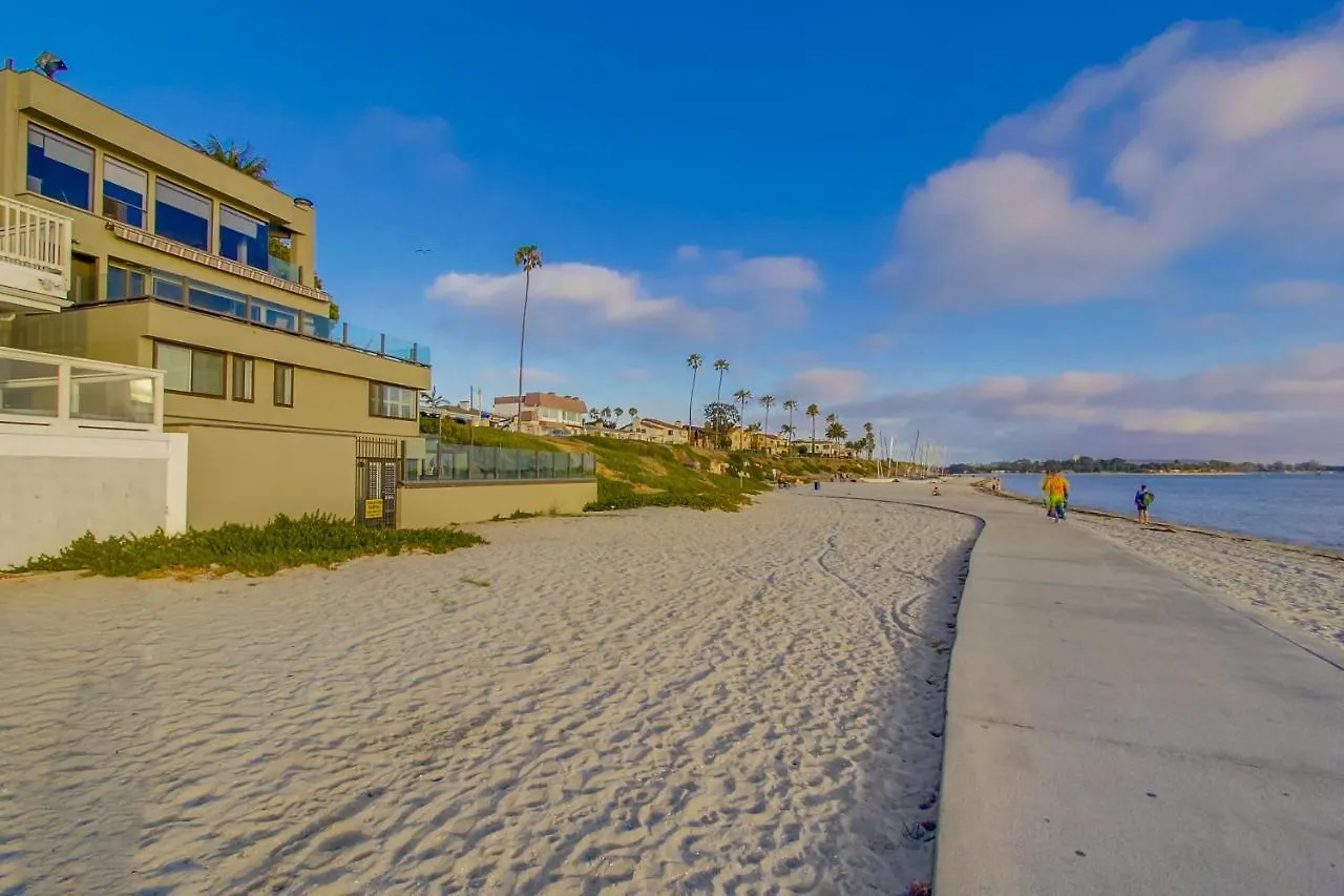 Holiday home Mission Bay Dreams - W Bay Access, Parking, Pool &