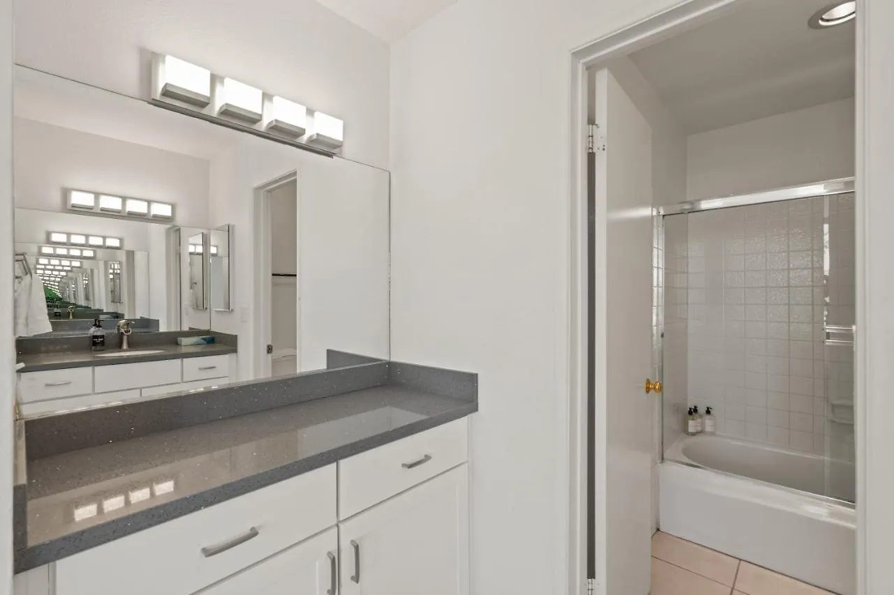 Belmont Modern - Ocean View, Pet Friendly, Patio Holiday home San Diego