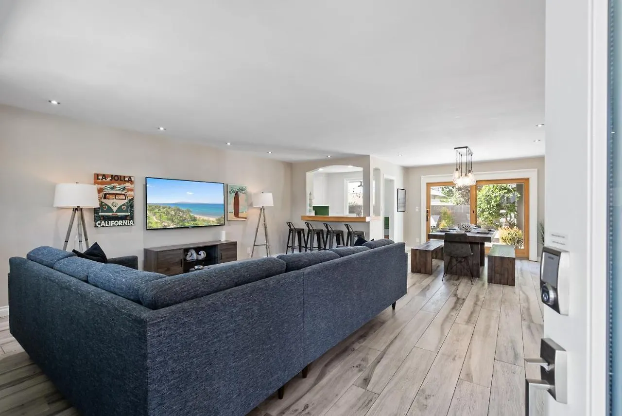 Bird Rock Dreams - Ocean Views, Massive Yard, Outdoor Dining, Fast Wifi & Ac! Holiday home San Diego