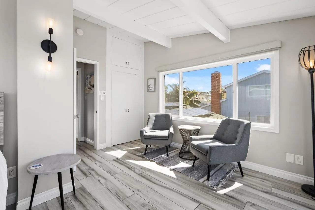 Holiday home Bird Rock Dreams - Ocean Views, Massive Yard, Outdoor Dining, Fast Wifi & Ac! *