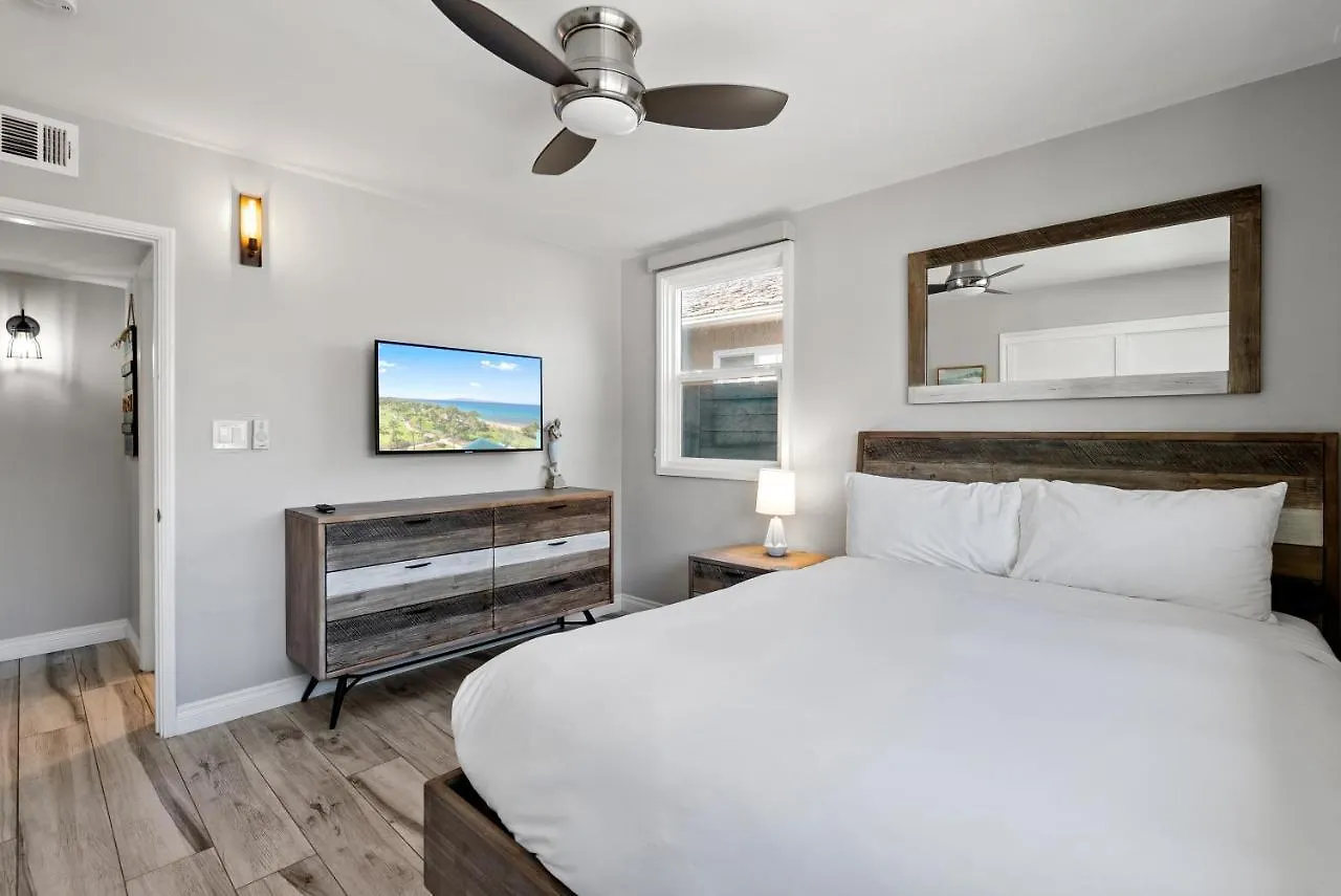 Bird Rock Dreams - Ocean Views, Massive Yard, Outdoor Dining, Fast Wifi & Ac! Holiday home *