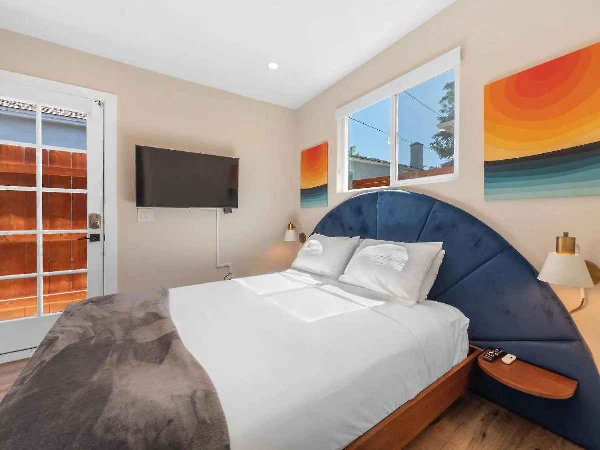 Nyaraló Perfection - Private Patios, Bbq Walk2beach & Pet Friendly! *