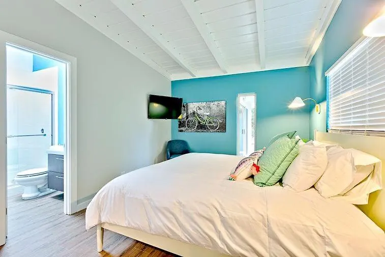 Shores Perfection - Spa, Ac, Pet Friendly, Parking, Fire Pit & Massive Private Yard! * San Diego