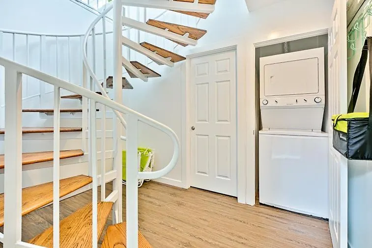 Shores Perfection - Spa, Ac, Pet Friendly, Parking, Fire Pit & Massive Private Yard! San Diego