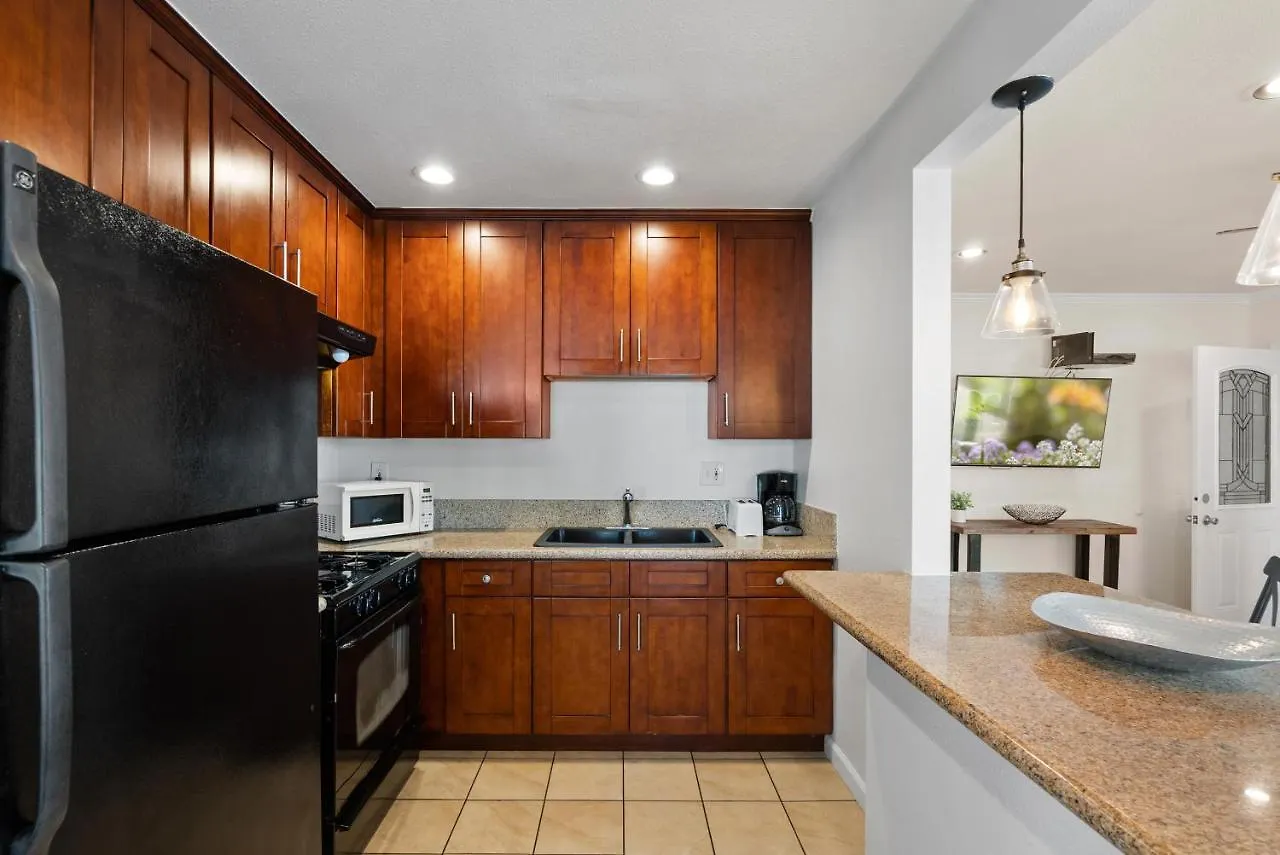 Windnsea Perfection - Walk2beach, Pet Friendly & Parking *