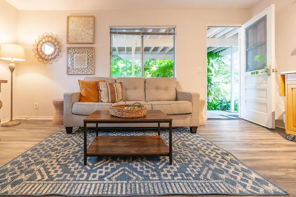 Delightful In Seaside Town Of La Jolla Village