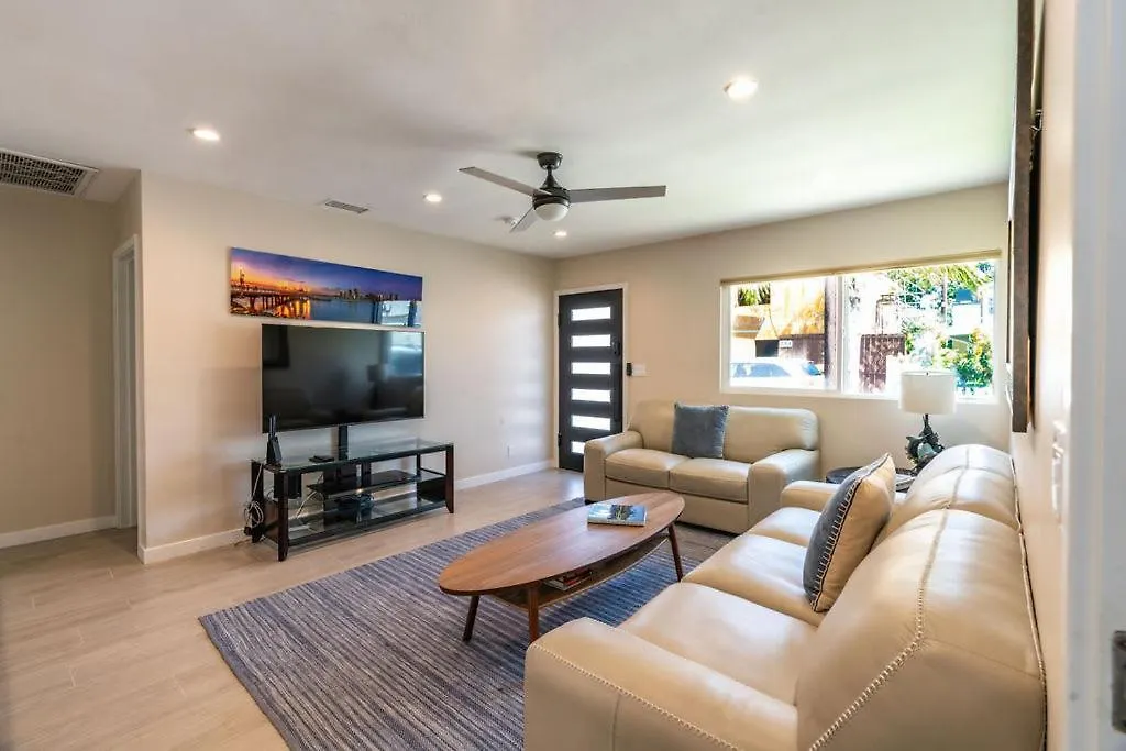 Coronado Bayside Charmer Holiday home *