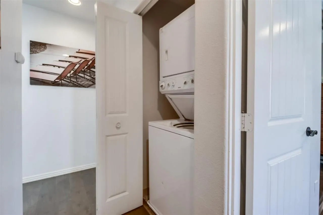 Bay View Dream - Steps To Bay, Rooftop Patio & Ac * San Diego