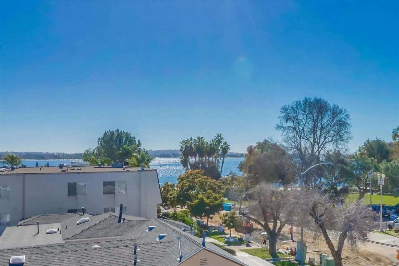 Bay View Dream - Steps To Bay, Rooftop Patio & Ac * San Diego