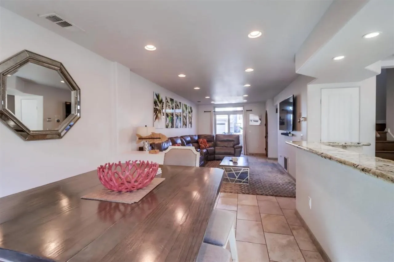 Holiday home Bay View Dream - Steps To Bay, Rooftop Patio & Ac