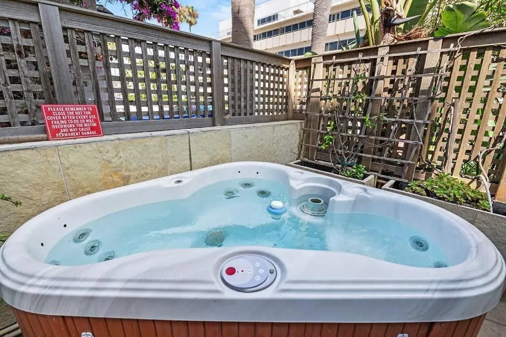 Apartment La Jolla Seaside Dream W Private Patio & Jacuzzi *