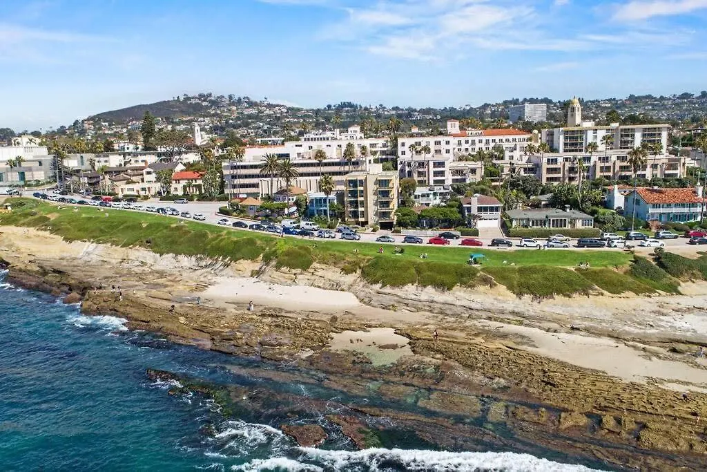 La Jolla Seaside Dream W Private Patio & Jacuzzi Apartment