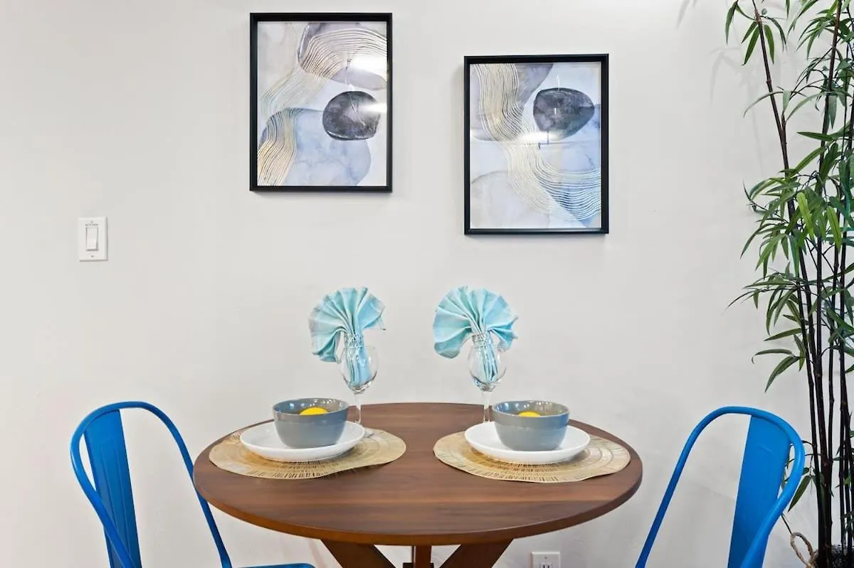 La Jolla Seaside Dream W Private Patio & Jacuzzi Apartment *