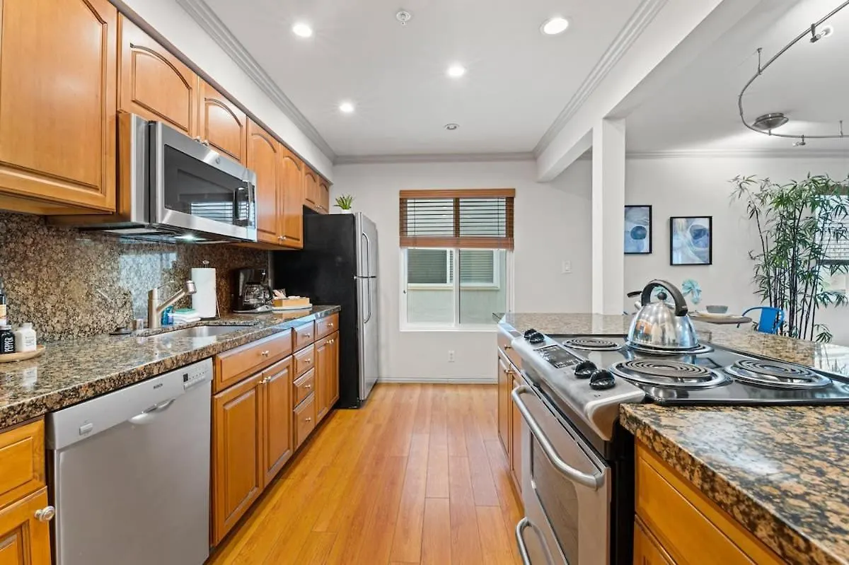 La Jolla Seaside Dream W Private Patio & Jacuzzi