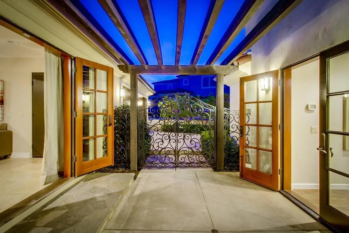 Mediterranean Beauty With Rooftop Deck And Views * 圣地亚哥