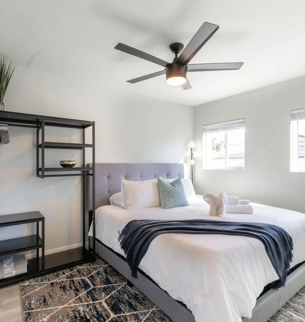 Holiday home Modern Haven Newly Remodeled