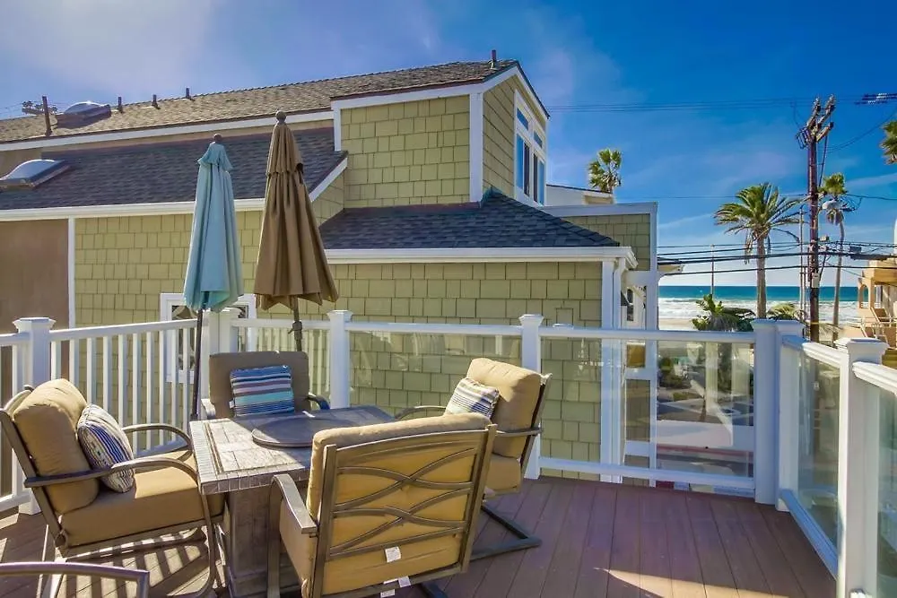 Roxy 3 Holiday home *