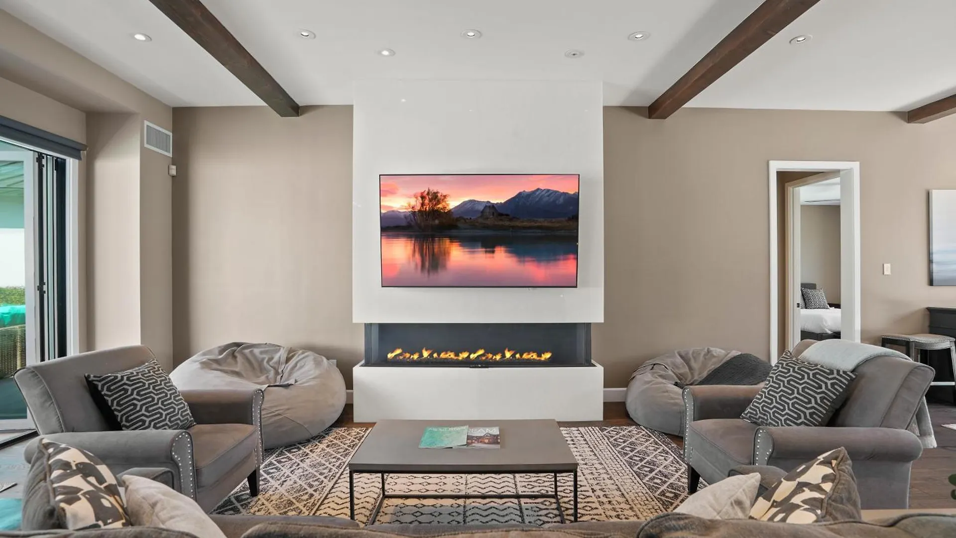 Luxury Bird Rock With Private Pool, Hot Tub & Fire Pit! San Diego
