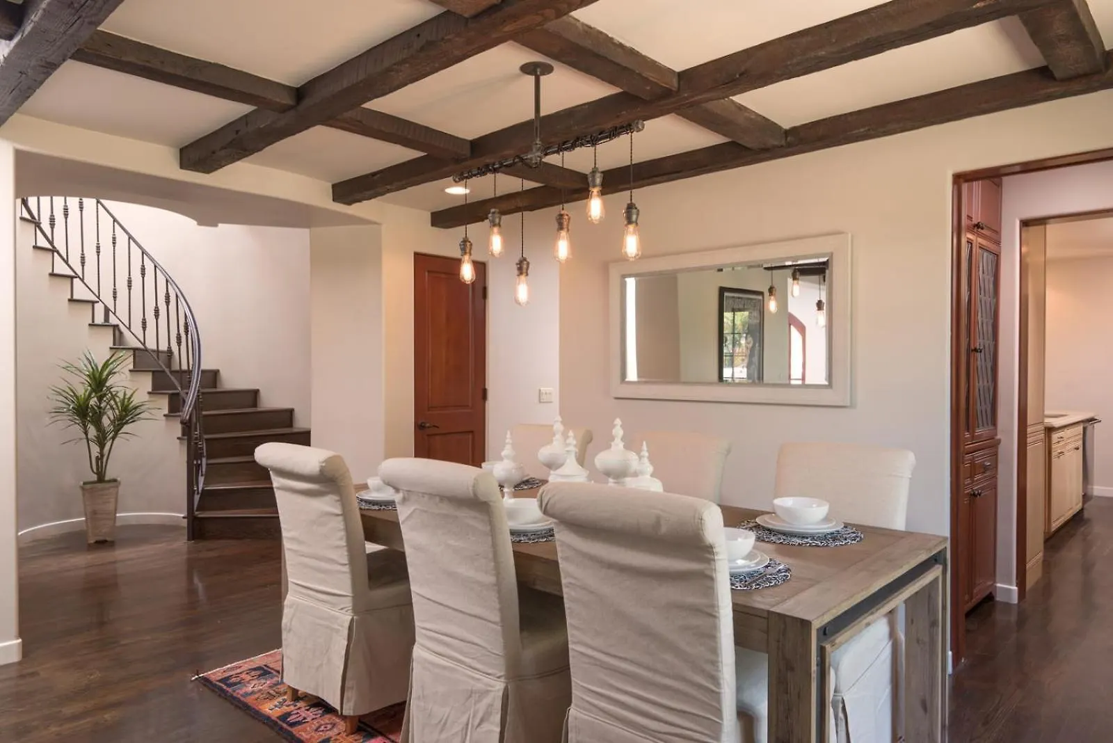 度假居 Mediterranean Beauty With Rooftop Deck And Views 圣地亚哥