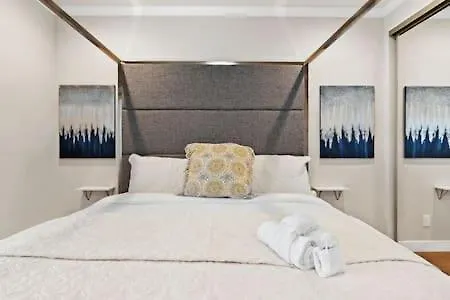 Holiday home Champagne Taste Luxury In Hillcrest