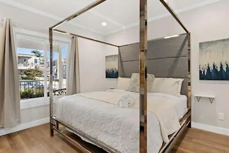 Holiday home Champagne Taste Luxury In Hillcrest *