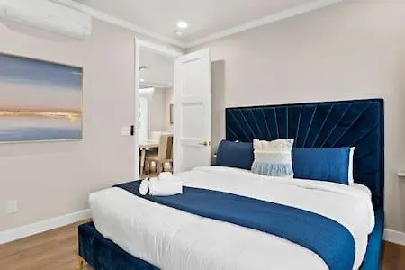 Holiday home Champagne Taste Luxury In Hillcrest San Diego