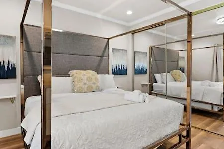 Champagne Taste Luxury In Hillcrest Holiday home *