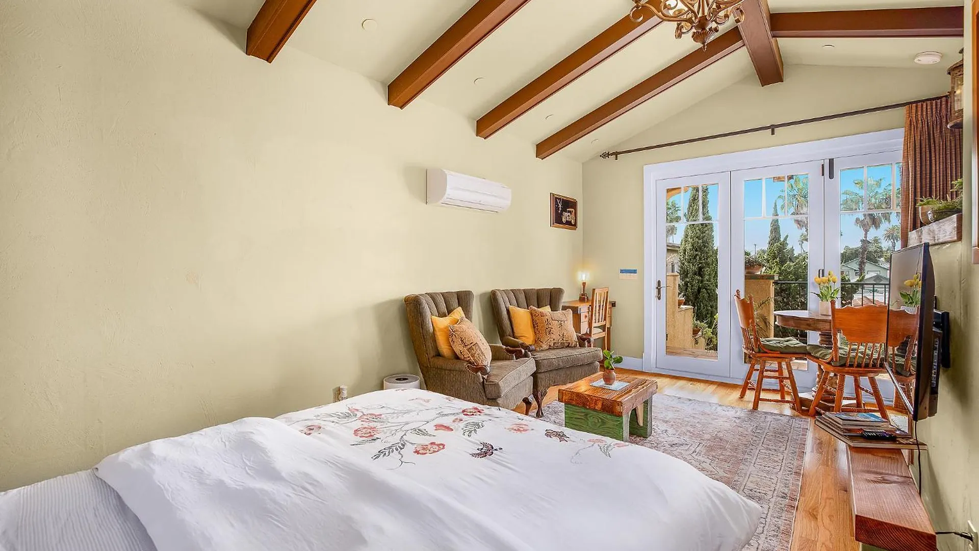 Spanish Style Cozy 아파트 *