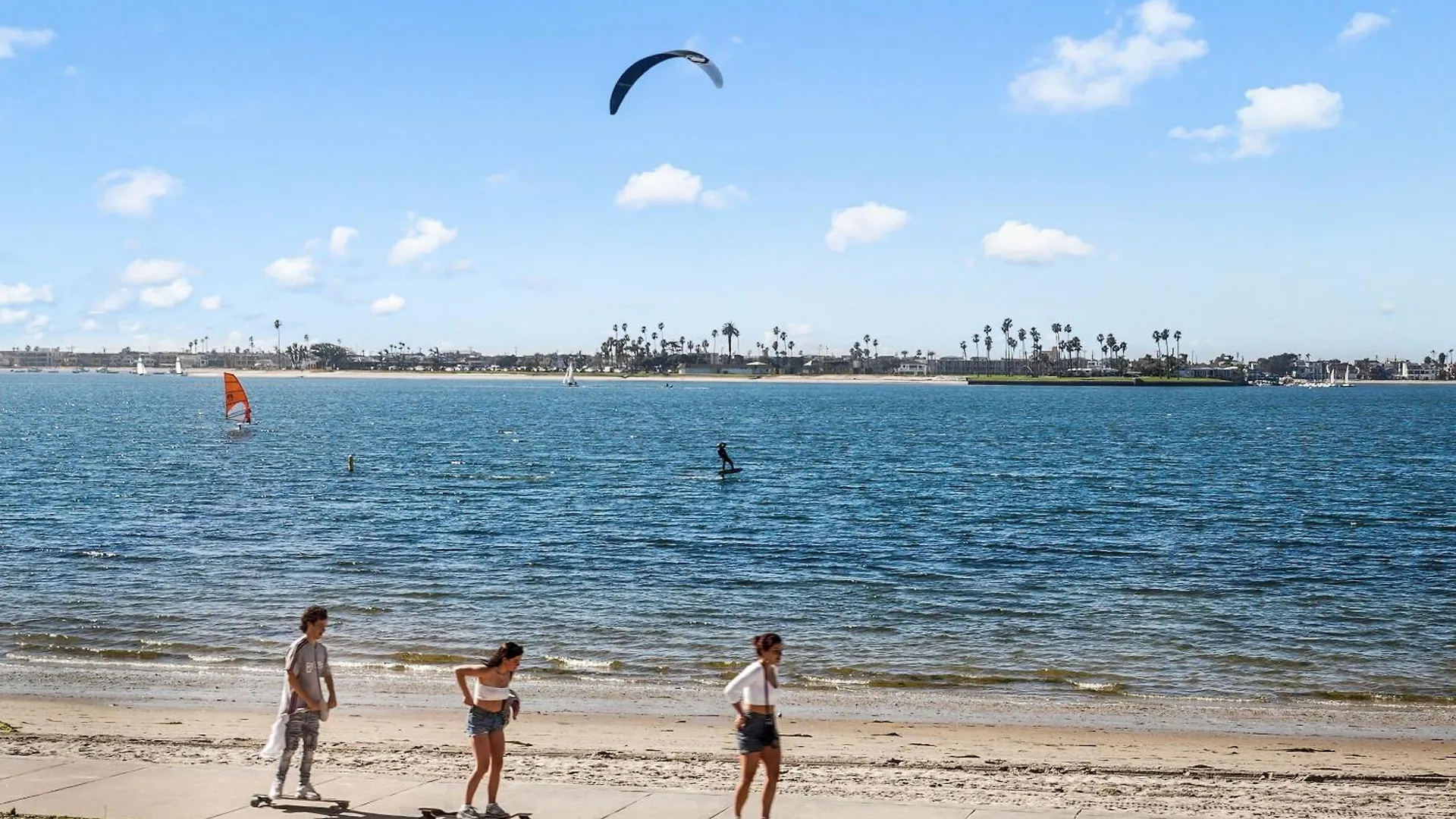 Holiday home Mission Bay Dreams - W Bay Access, Parking, Pool & *