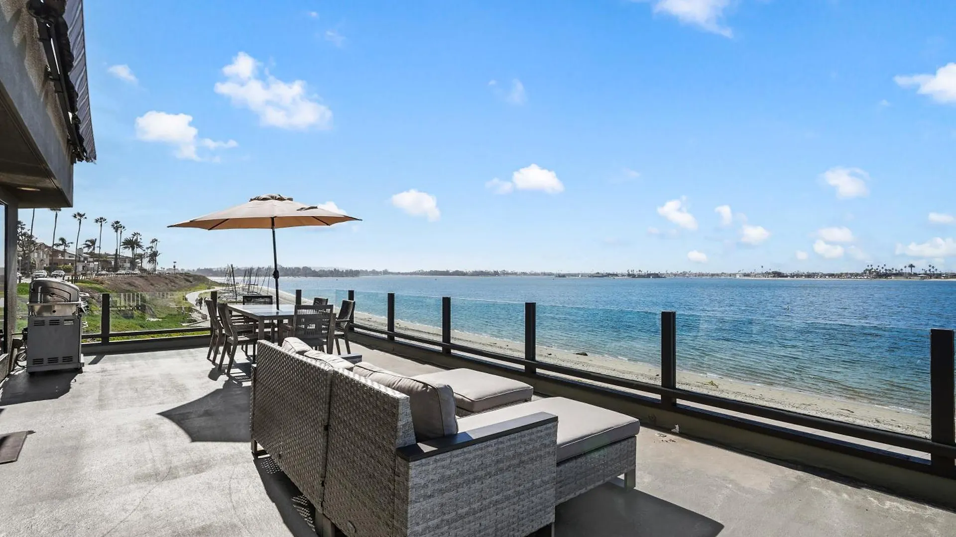 Mission Bay Dreams - W Bay Access, Parking, Pool &