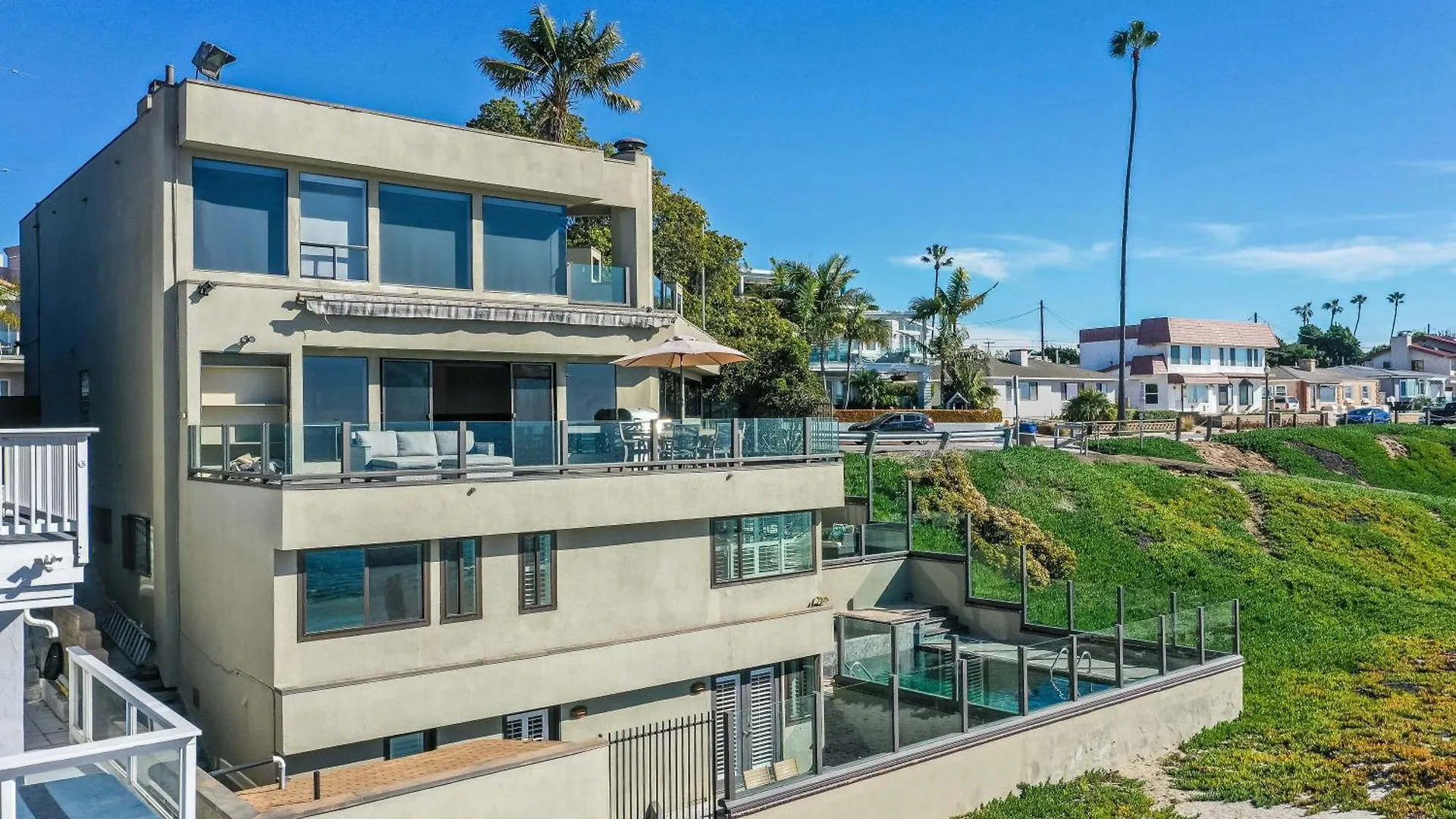 Mission Bay Dreams - W Bay Access, Parking, Pool & Holiday home