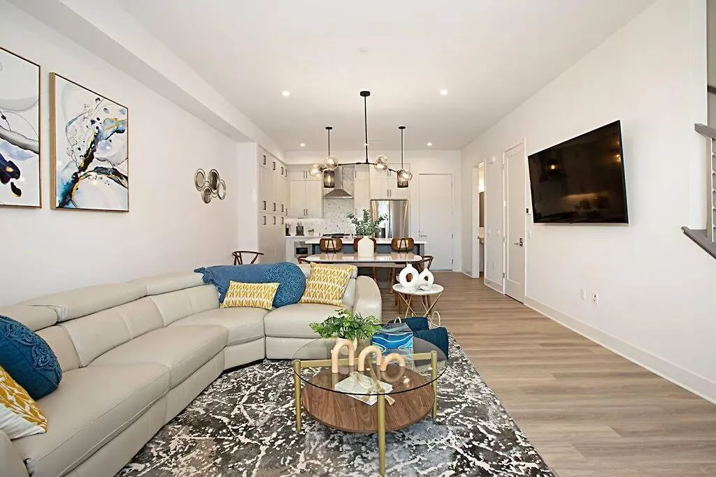 Luxury New With Private Rooftop, Downtown In Minutes Apartmán
