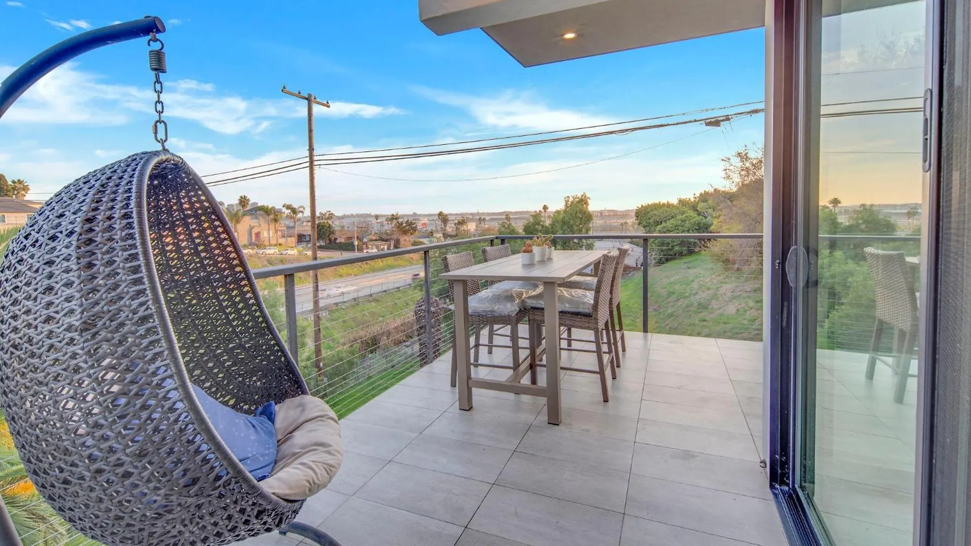 New! Luxury 5br, W/arcade, Sauna, Views, Fire Pit! San Diego