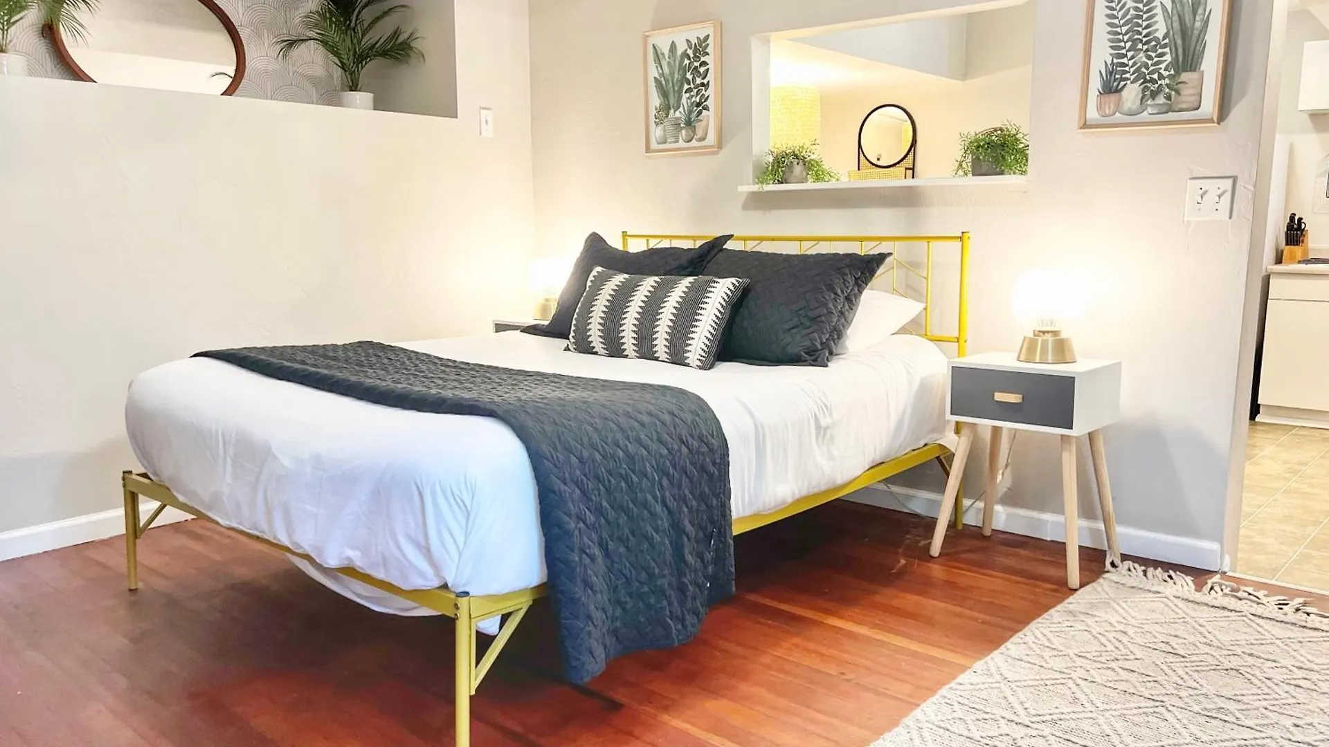 Urban Oasis Near The Zoo A For 2 Apartment