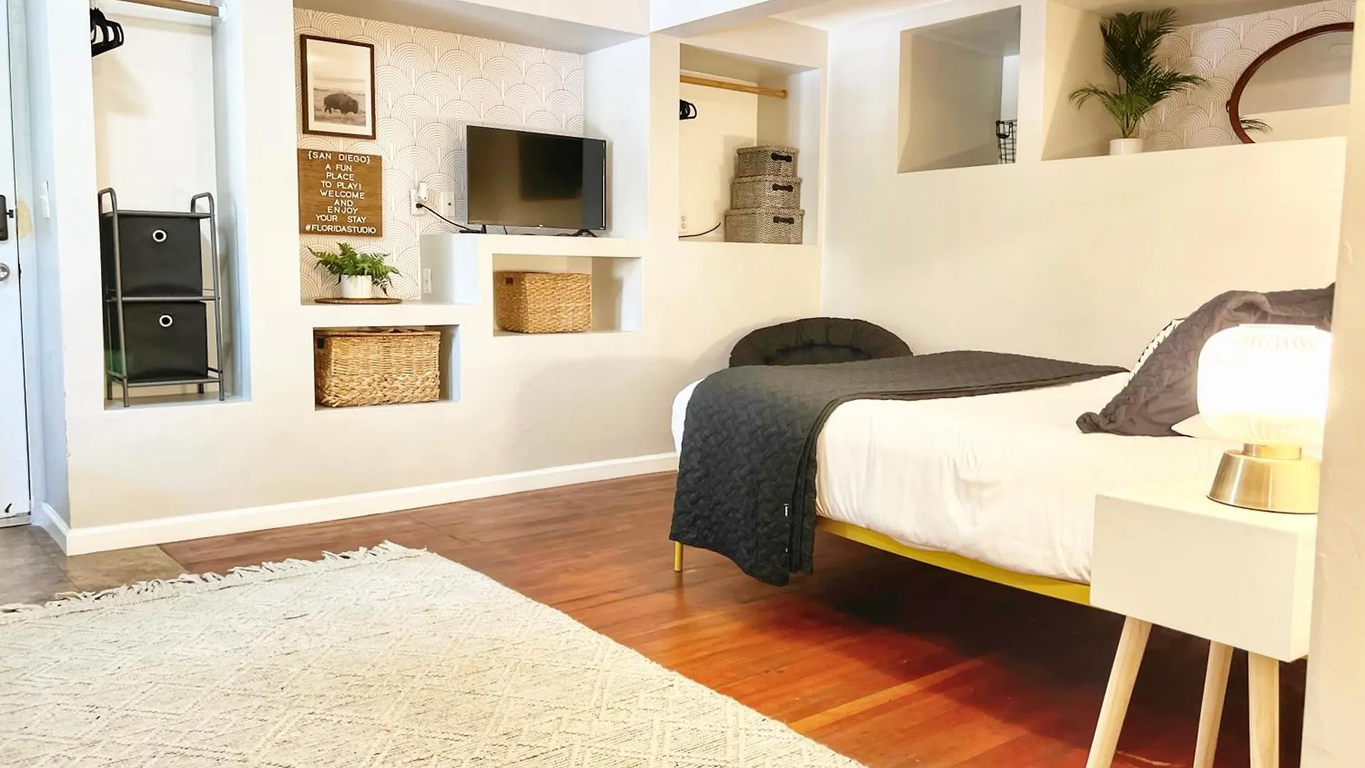Apartment Urban Oasis Near The Zoo A For 2 *