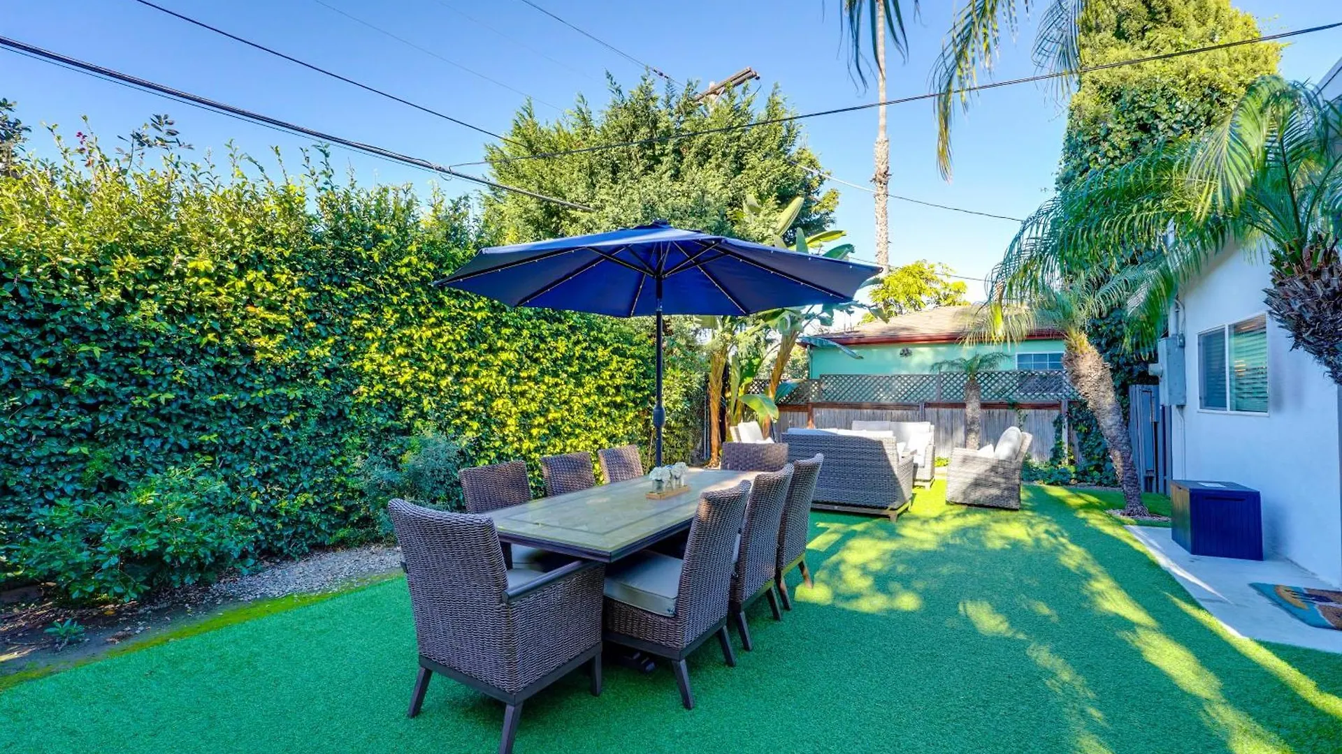 Shores Perfection - Spa, Ac, Pet Friendly, Parking, Fire Pit & Massive Private Yard! Holiday home San Diego