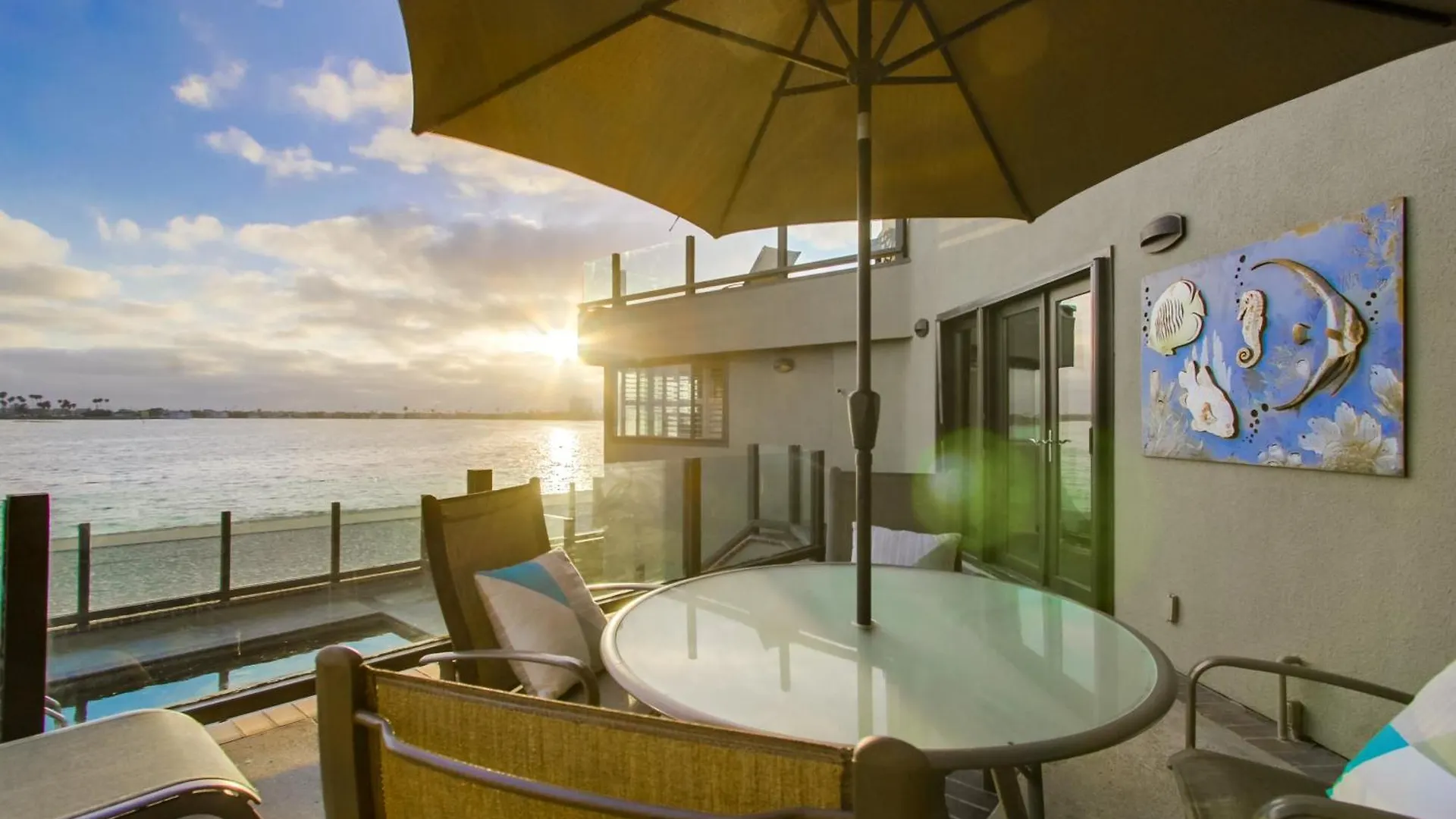 Holiday home Mission Bay Dreams - W Bay Access, Parking, Pool & *