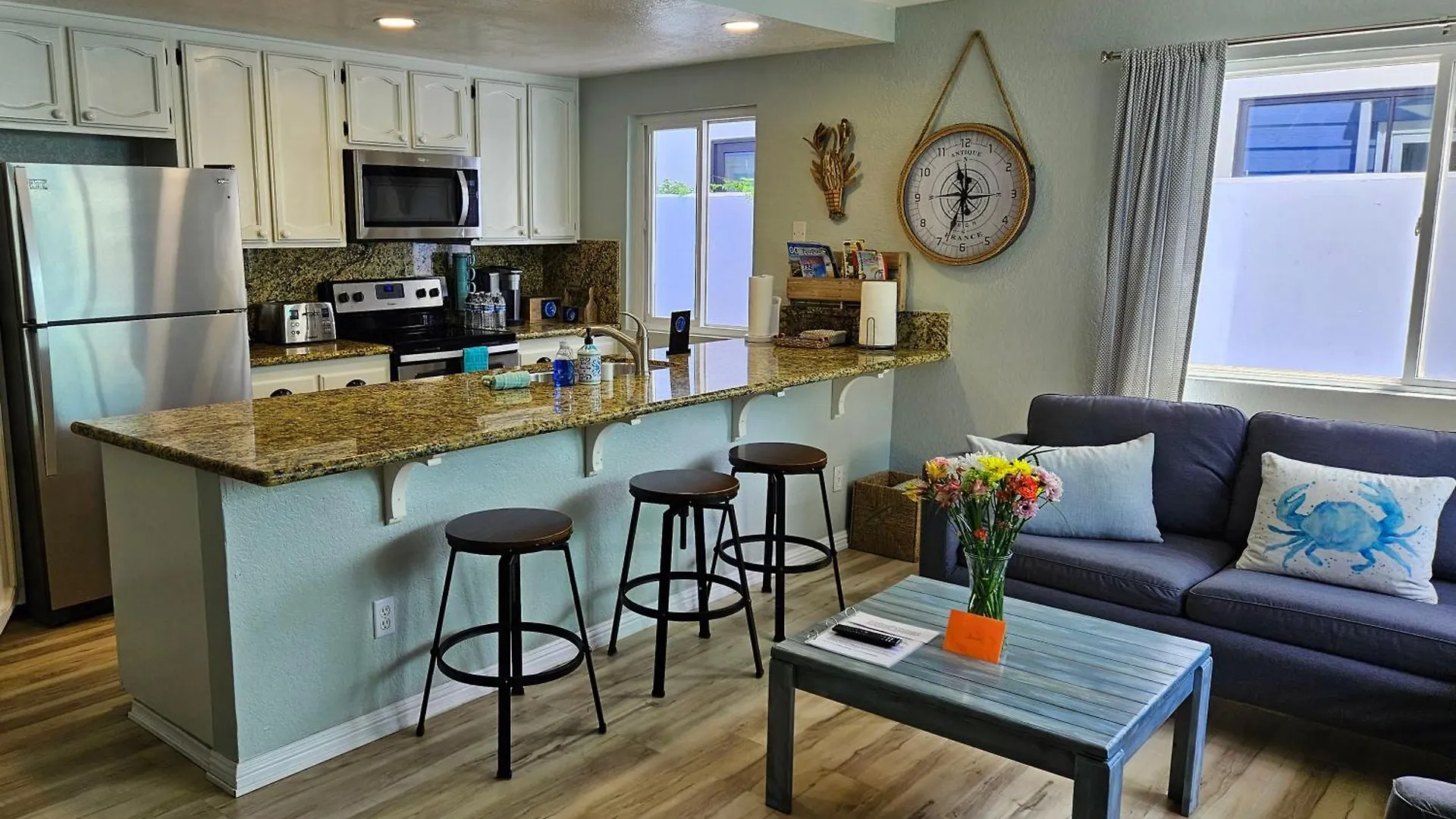 Apartment Luna Azul, Cozy Only Steps To Mission Beach! Free Internet