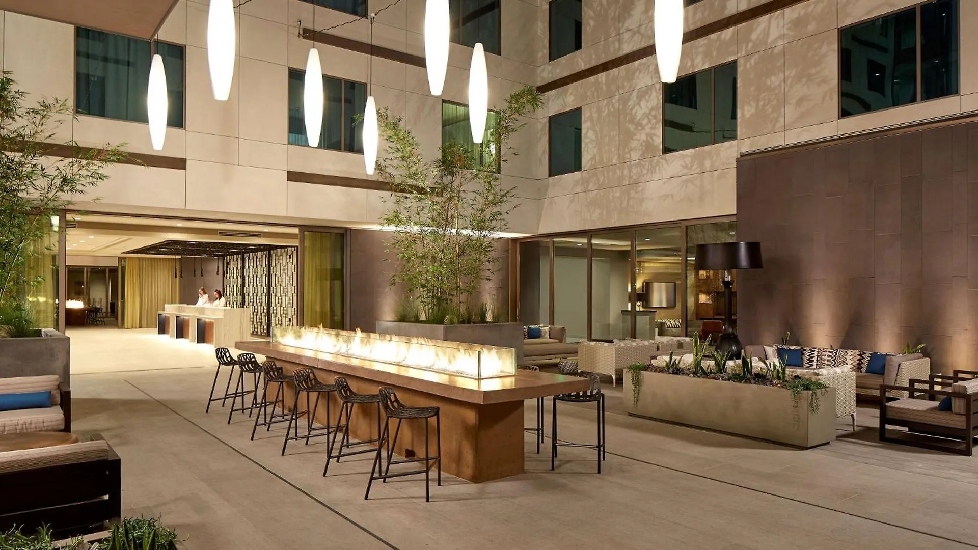 Hotel Homewood By Hilton Downtown/bayside