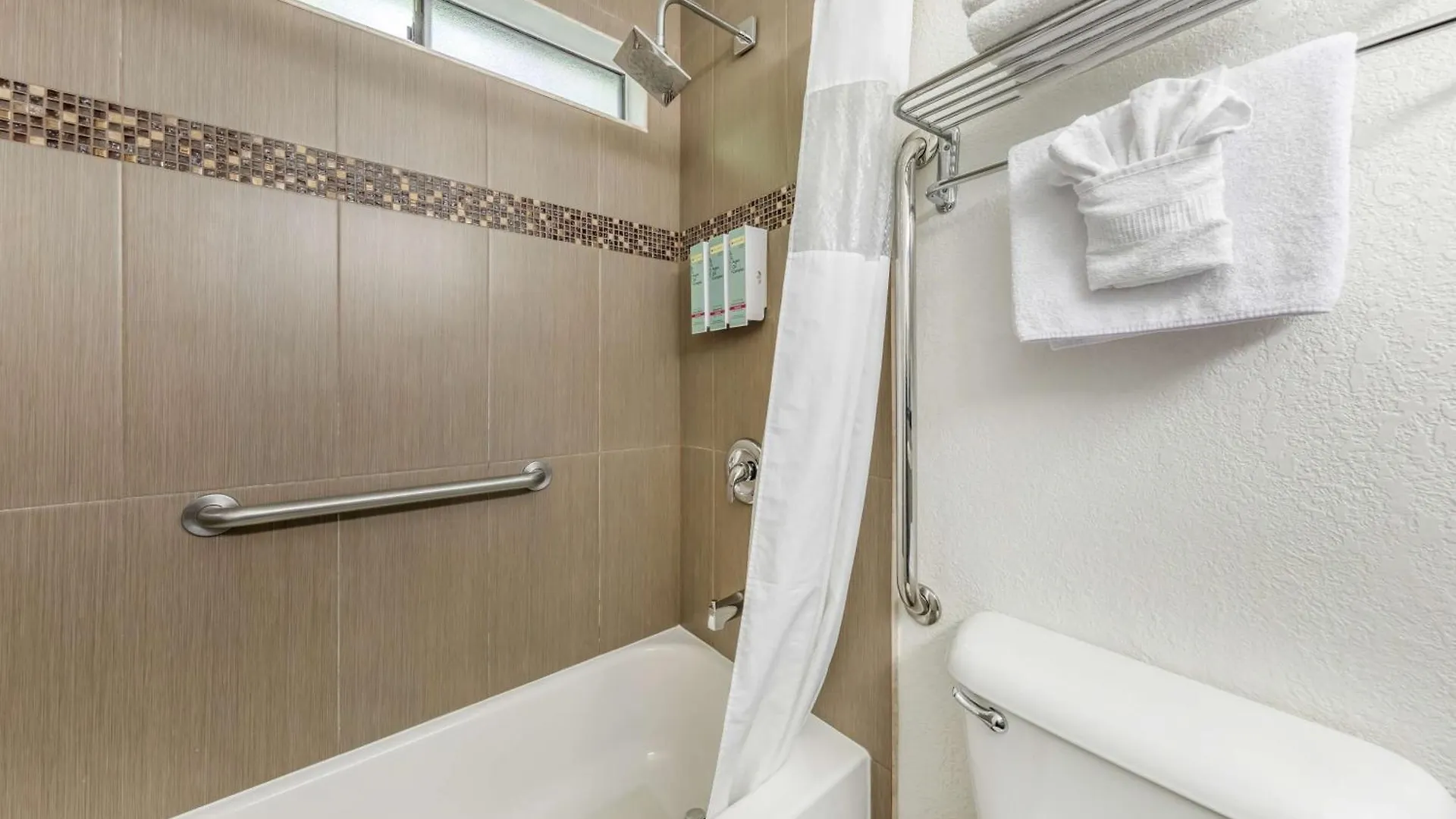 Western Americana Hotel 3*