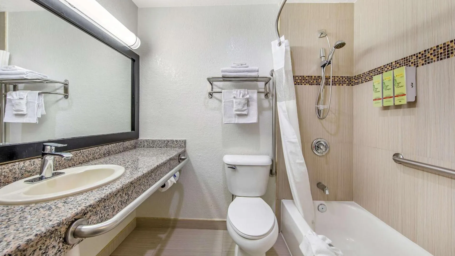 Hotel Western Americana 3*