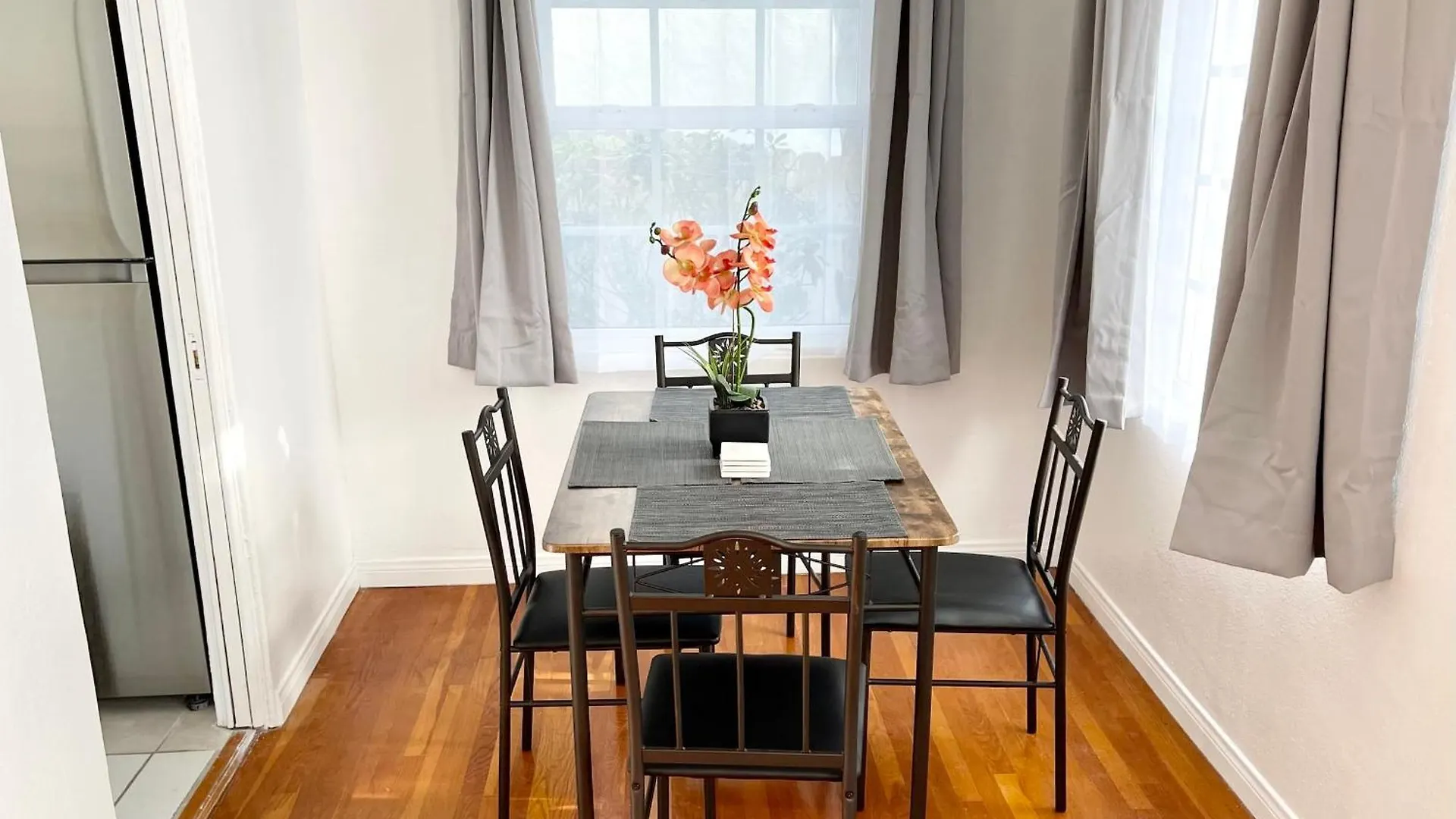 2 Bedroom - Ocean View Hot Tub Parking - 8 Guest 度假居