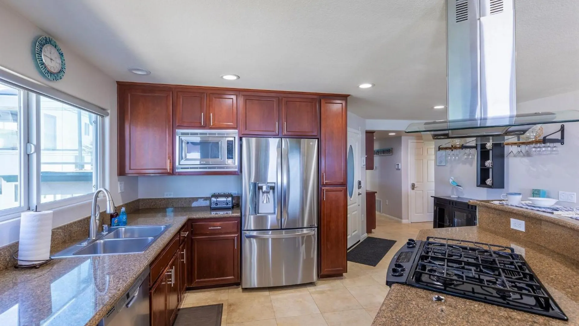 B5026 Rockaway Oceanfront 2 Apartment San Diego