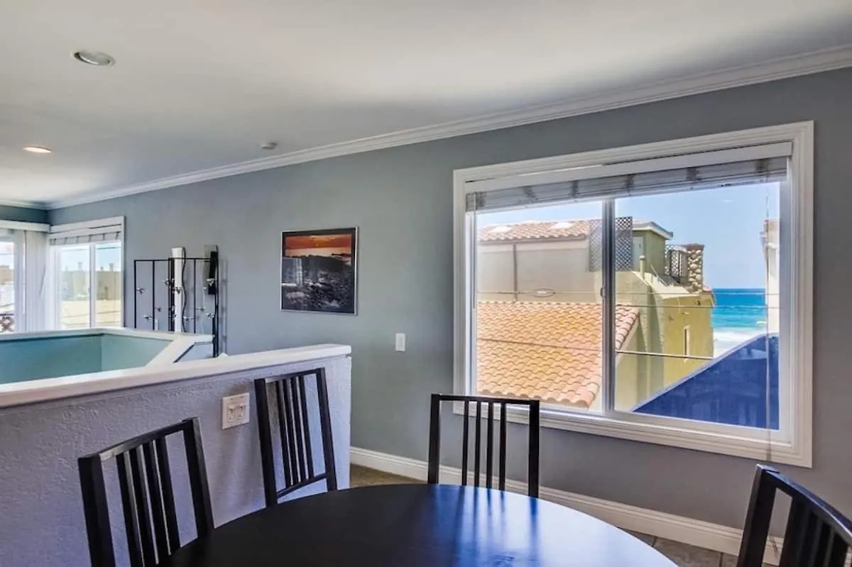 Mission Townhome Getaway Apartment *