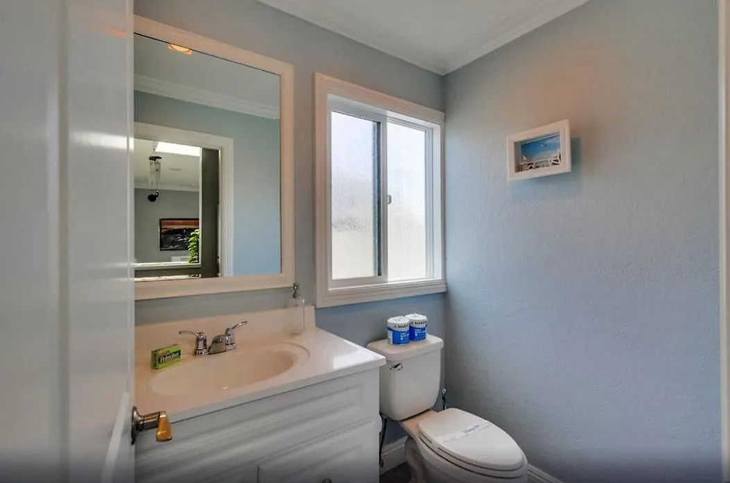 Mission Townhome Getaway Apartment